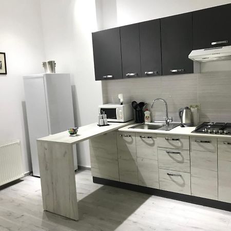 Apartment Suite Mukachevo Exterior photo