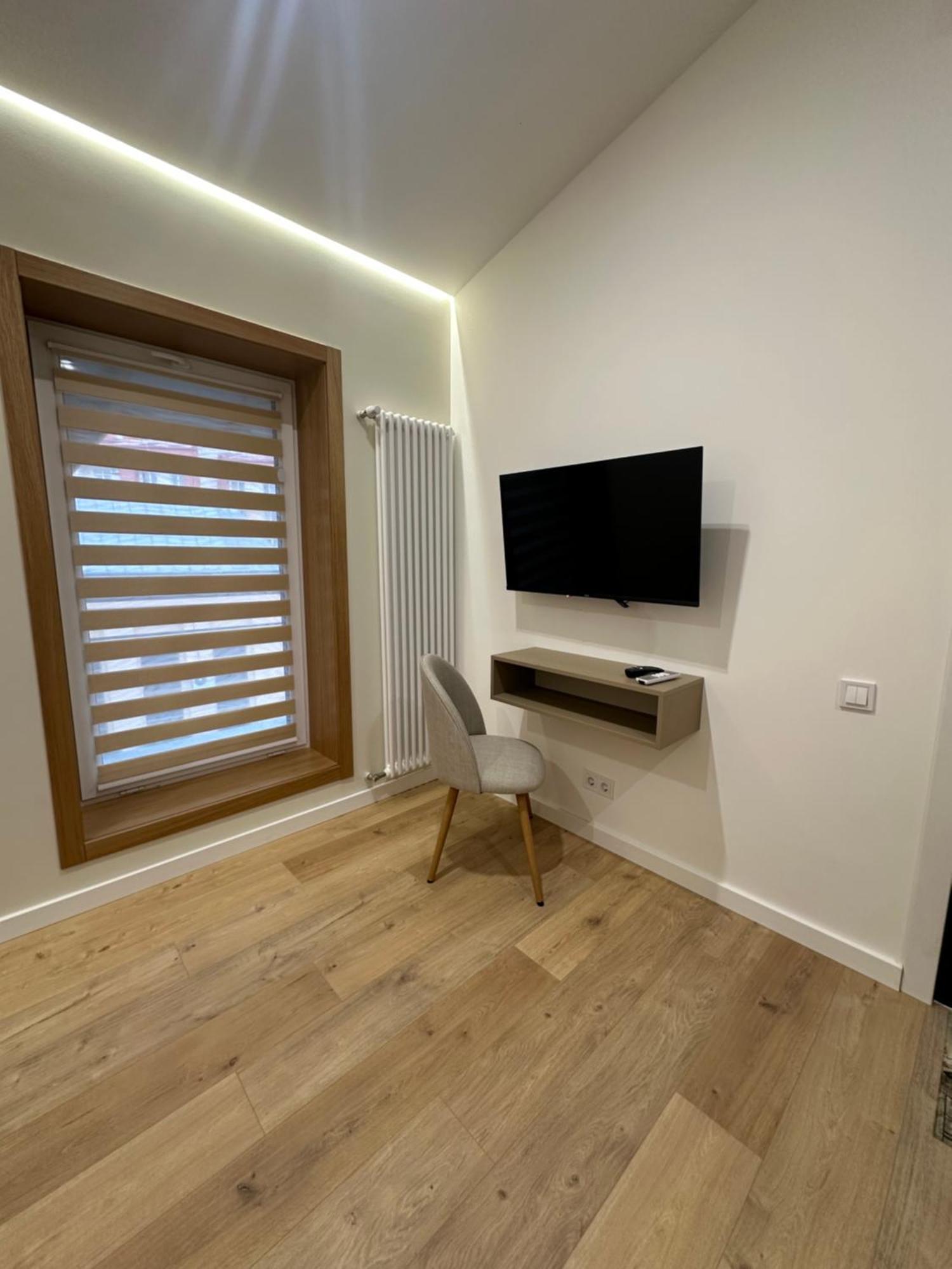 Apartment Suite Mukachevo Exterior photo