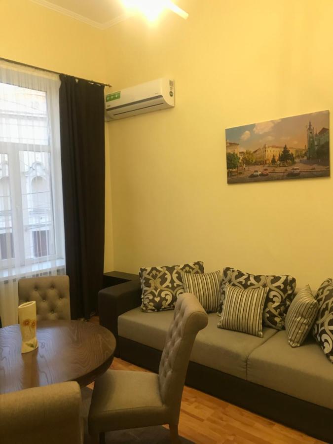 Apartment Suite Mukachevo Exterior photo